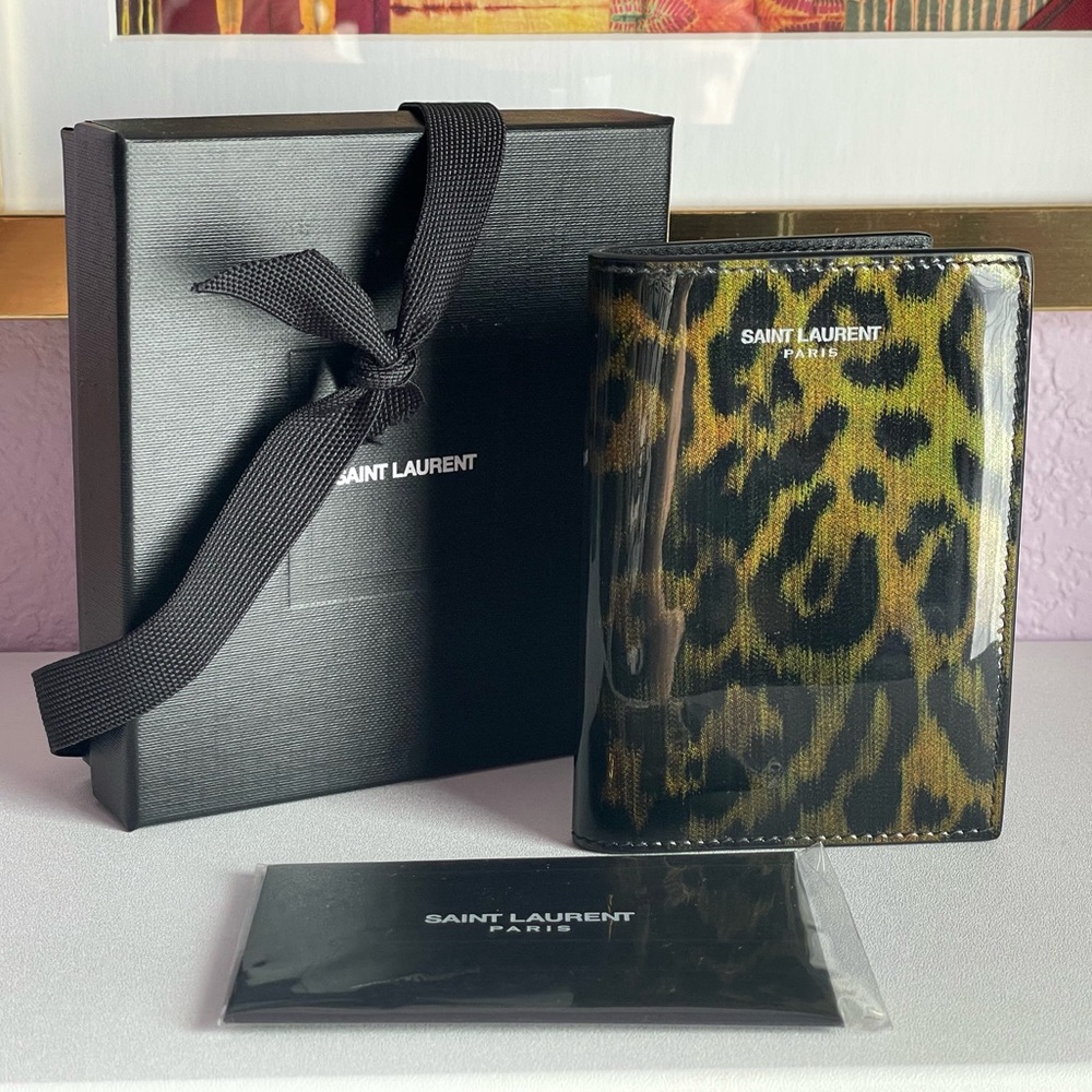 YSL Saint Laurent Green and Black Animal Print Card Holder - Leopard